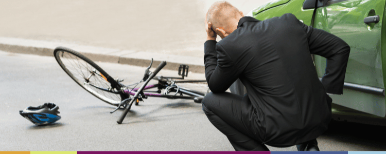 Kwetsbare verkeersdeelnemer hoofdletsel schade lijdt fietsongeluk